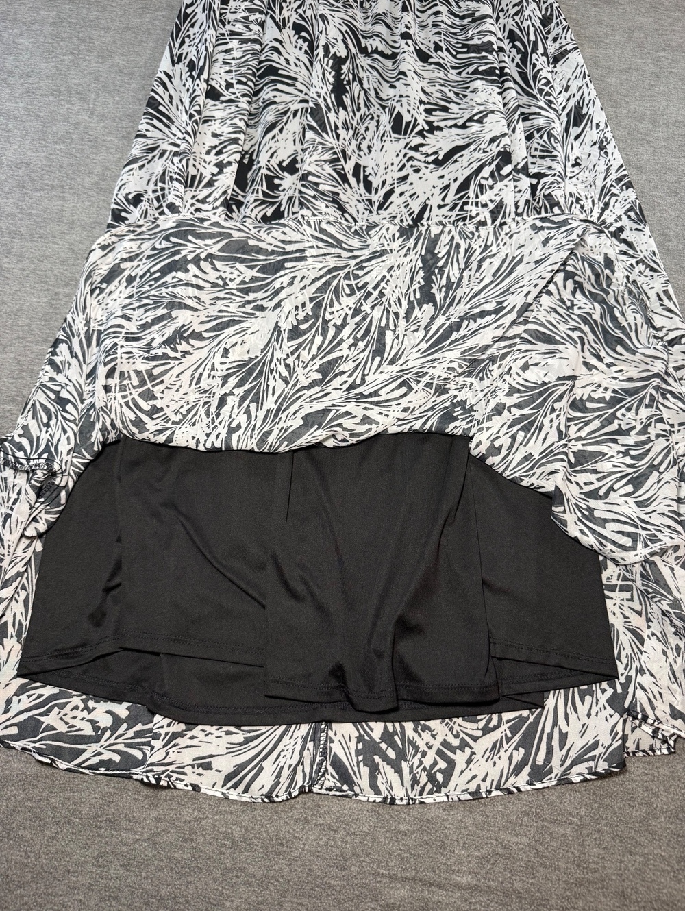 London Times Womens Size 8 Black White Tropical Print Sleeveless Maxi Dress - Picture 8 of 13